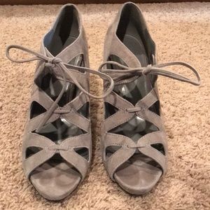ALDO heels - gray suede